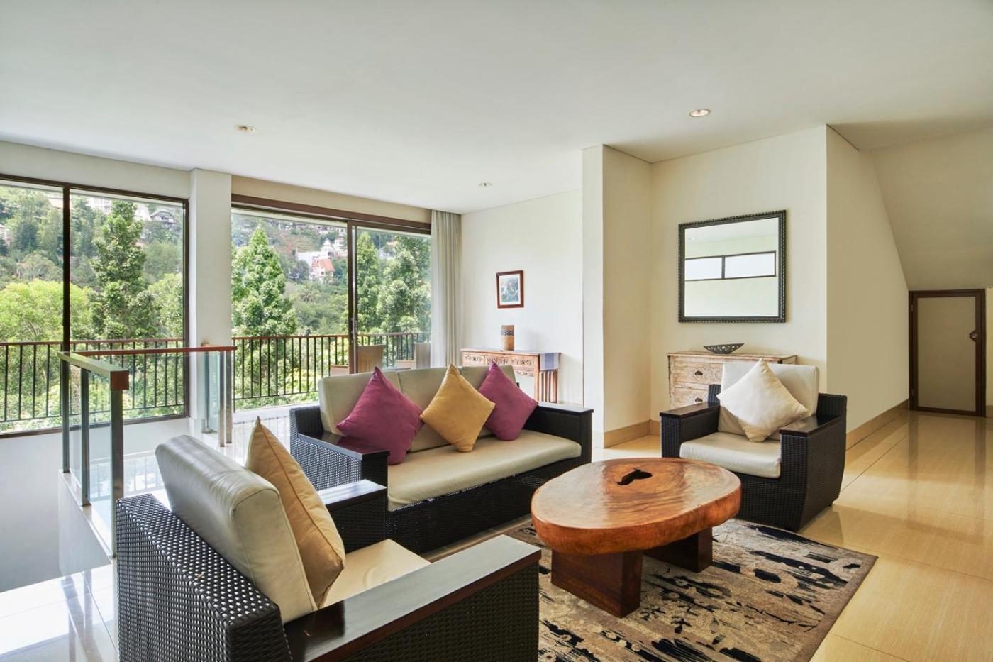 Tulip Hill View Villa 5 Bedrooms With A Private Swimming Pool 万隆 外观 照片